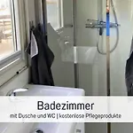 بوتيل Hausboot Claudia