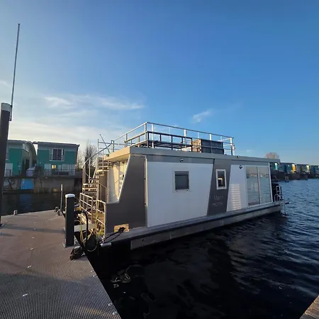 Hausboot Claudia Maasbommel