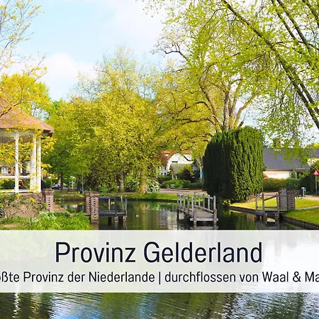 Hausboot Claudia Hotel na wodzie