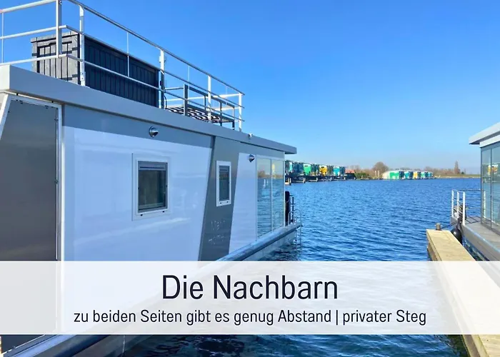 Båthotell Hausboot Claudia Maasbommel